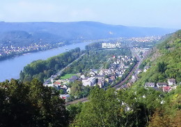 Über den Rhein. / ***