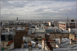 Paris bei schlechtem Wetter / ***