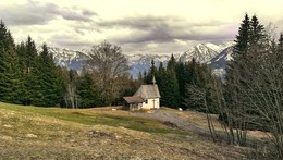 Kleine Kapelle im Allgäu(Bayern) / ***