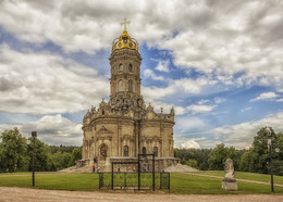 Znamenskaja Kirche / ***