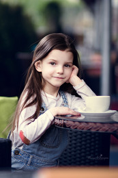 Arina / ---
