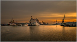 Morgen im Hafen / ***