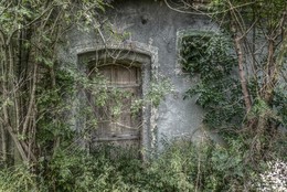 Das verwunschene Haus / ***