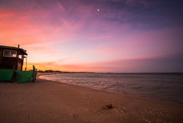 sunrise / sea