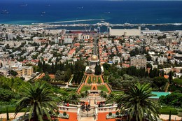 Bahai-Gärten / ***