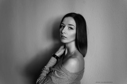 / ***