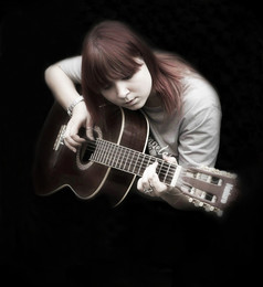 Mädchen mit Gitarre / ***