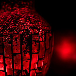 red / ***