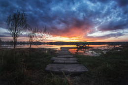 Sonnenaufgang an der Wolga / ***