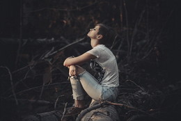  / ***