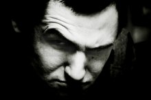 Ab unter die Brauen / ***