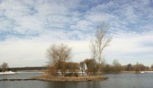 Sky. Island. Wolken. / ***