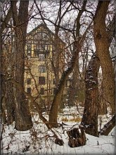 verfügt über ein Bein gebrochen, und das Hotel gebaut / ***