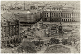 St. Isaak-Platz / ***