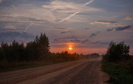 Der Weg in den Sonnenuntergang / ***