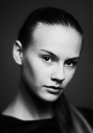 Alexandra / ***