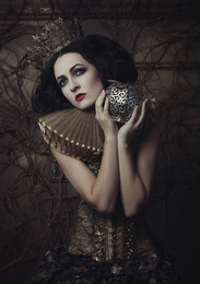  / Md:Elena Belova
Make up & hair: Li Lobanova