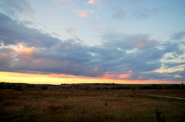 Abends auf einem Bauernhof / ***