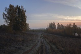 Auf den Straßen des Herbstes. / ***