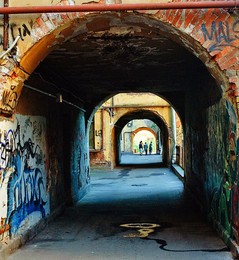 es war, aber ist schon vorbei / ***