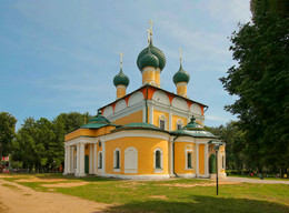 Verklärung Kathedrale. / ***