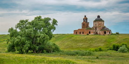 Old Church / ***