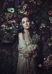  / Ph: Ariadna Belkina
Md:Elena Belova
Make up & hair: Li Lobanova
Studio: Nadegda Shibina