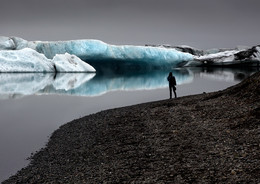 Blue ice Island / ***