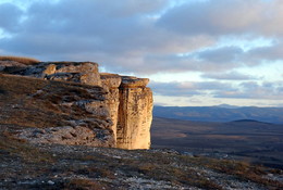 White Cliffs / ***