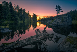 Bergsee / Abends bei einen kleinen Bergsee auf der Turracher Höhe in der Steiermark.