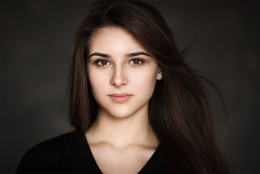Olya / ***
