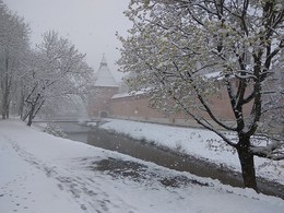 Schnee, Schnee ... / ***