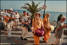 Hare Krishnas / ***