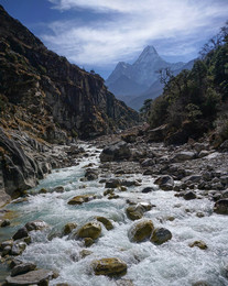 Ama Dablam / ***