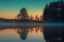 Misty Morgengrauen. / ***