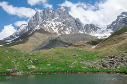 vershina Asatiani.kazbek. juta / vershina Asatiani.kazbek. juta