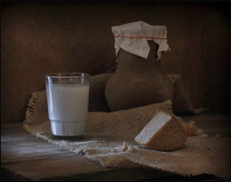 Glas Milch / ***