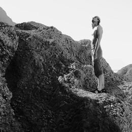 Foreign Land / ***