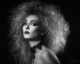  / Md:Yanika Polanski
Make up & hair: Li Lobanova