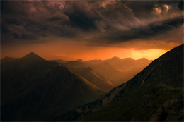 Berglicht / Abends in den Rottenmaner Tauern vom Großen Hengst aus im Pölstal Fotografiert.