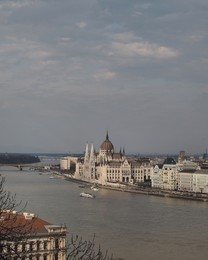 Budapest / ***