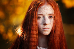 Margaret / https://500px.com/photo/171375261/unique-by-anna-khitrakova?ctx_page=2&from=user&user_id=13477141
