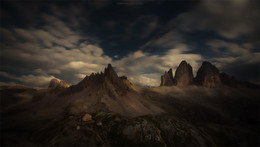 Tre Cime di Lavaredo,Morning / https://mikhaliuk.com/Phototour-Alps-Tre-Cime-di-Lavaredo/