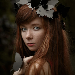 Fee / https://500px.com/photo/226117721/freckled-beauty-by-anna-khitrakova?ctx_page=1&from=user&user_id=13477141