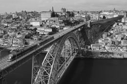 Old Bridge / ***