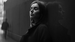  / ***
