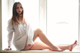  / ***