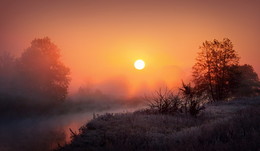 Herbst Morgendämmerung / ***