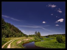 Welcher Weg zu gehen - zu Fuß oder mit Wasser, oder eine Geschichte über Reisende Vaters-Niemen am ersten Tag des Sommers. / ***