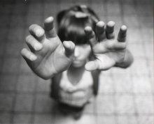 Helping Hands / ***
